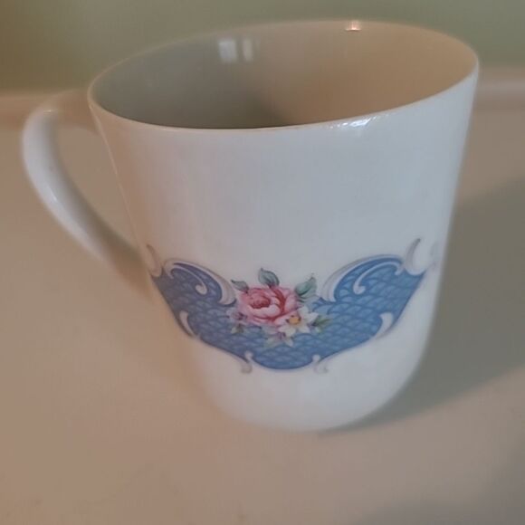 Chihuahua  Cup - Picture 3 of 6
